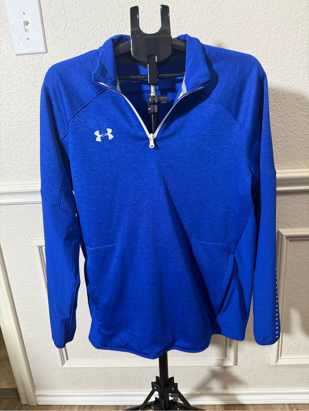 Under Armour Men's Bright Royal Blue 1/4 Zip Performance Pullover